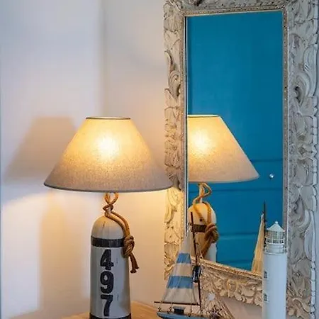 Beachside House In 別荘