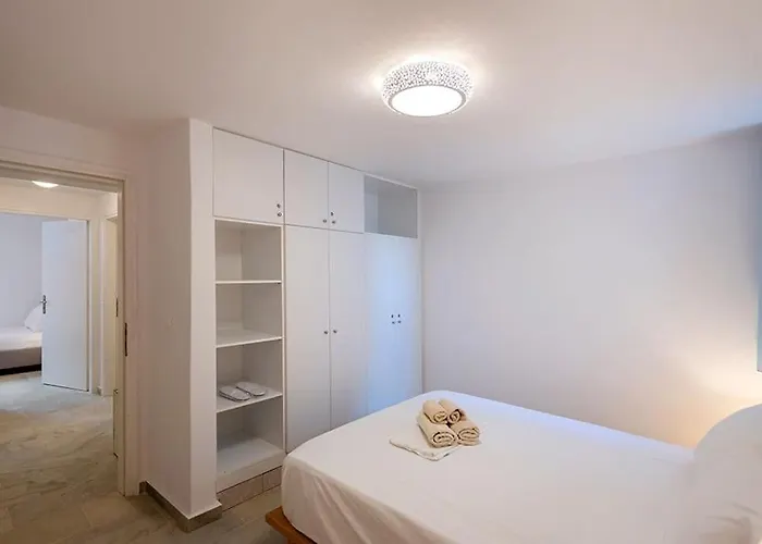 Beachside House In בית נופש *