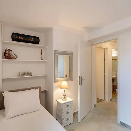 Beachside House In בית נופש *