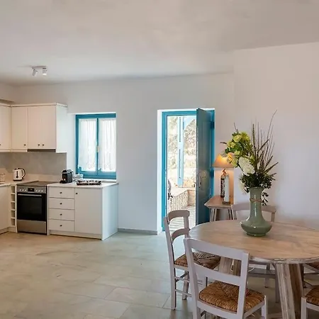 Beachside House In בית נופש